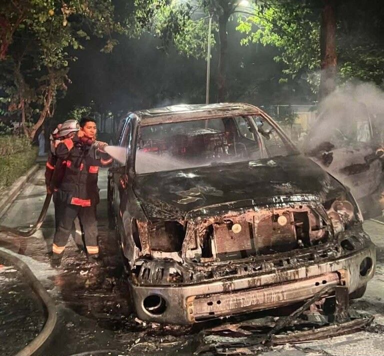 金边一汽车发生自燃！
