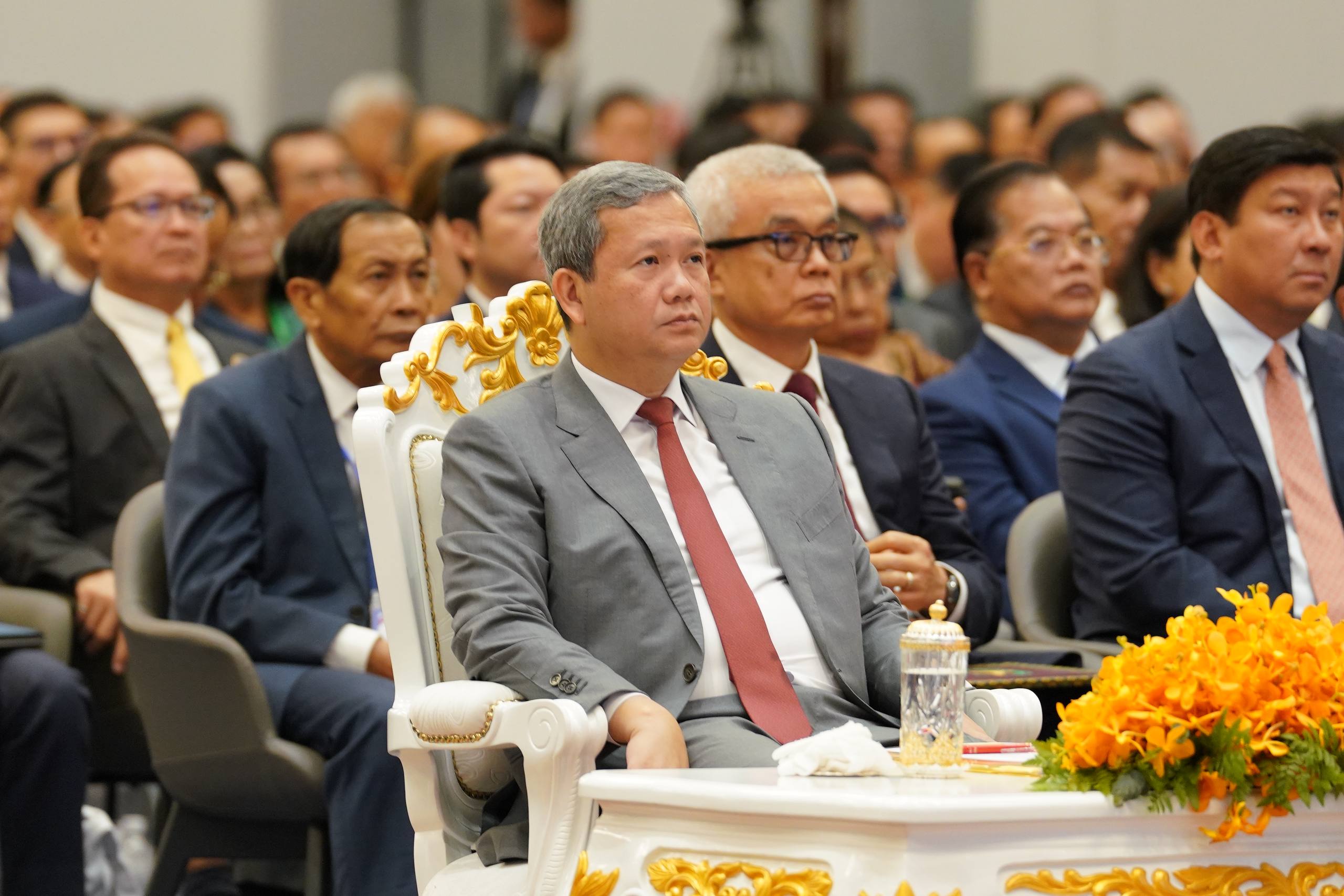 洪玛奈首相：已撤销3个总局及30个局