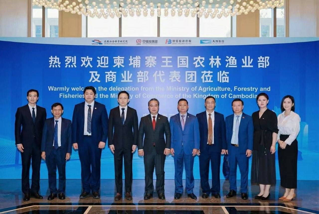 柬农业部高级官员访问中国海南
