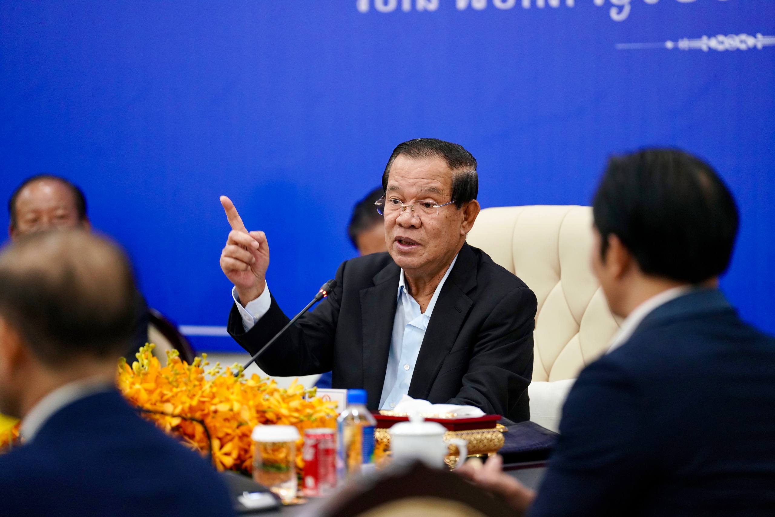 洪森亲王主持召开联盟政党会议