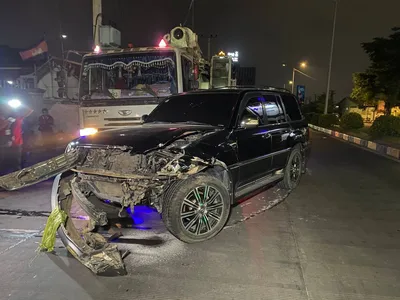 金边一军牌车辆发生追尾事故