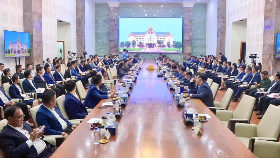 柬政府携手行业协会共商振兴房地产信贷措施