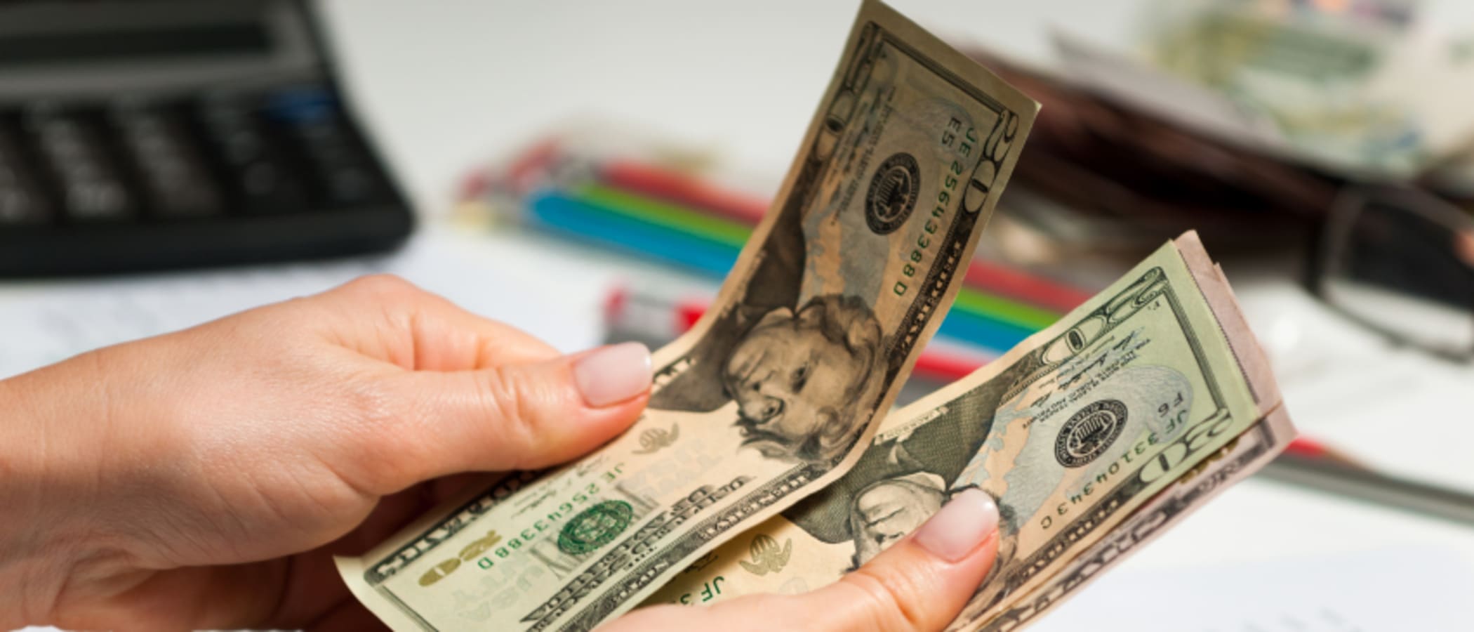 លទ្ធផល​រូបភាព​សម្រាប់ salary
