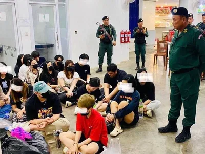 柬警方重拳打击波贝大型电诈窝点：约300名嫌疑人落网
