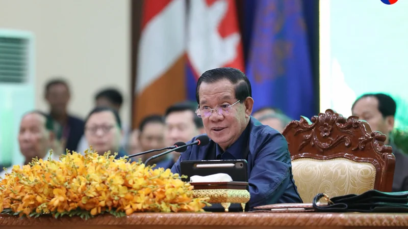 洪森亲王敦促地方官员继续加大力度打击电诈！ 