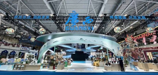 千款展品亮相，深圳文博会广西展馆盛装迎客