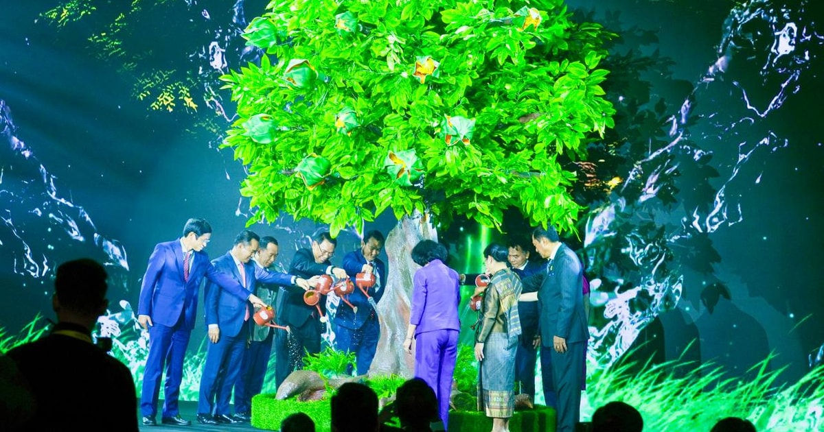 柬埔寨旅游部长率团出席“越南之夜”活动