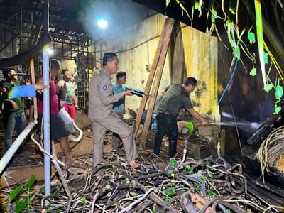 磅湛省一处车辆设备仓库发生火灾