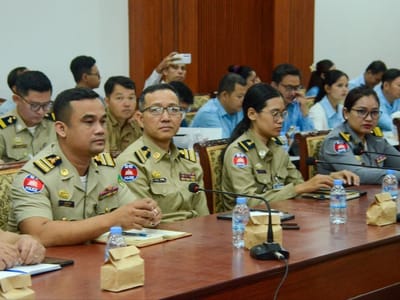 暹粒省领导要求加强信息收集，以精准满足民需制定投资项目