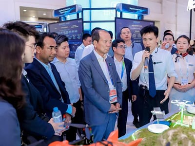 柬埔寨邮电部与中国四大科技企业共商AI合作