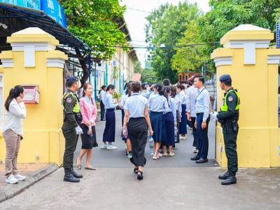 金边宪兵全力保障高考考场安全与秩序