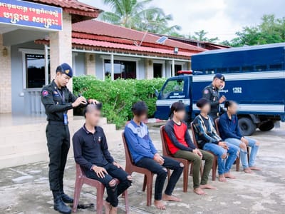 柬埔寨磅士卑省宪兵打击非法飙车行为，5名青少年被捕