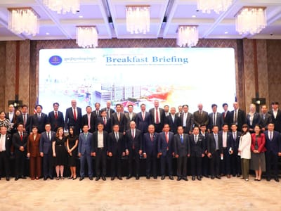 柬埔寨举行公私商务早餐会 强化私营部门与政府交流