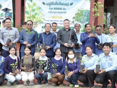 柬埔寨柴桢省开展植树活动，种植6000棵树苗