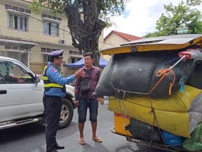 金边警方加强交通违法教育，并将于9月1日恢复严格执法
