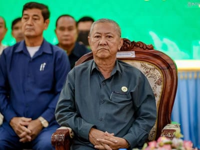 上丁省长表彰志愿者教师并祝贺A等生