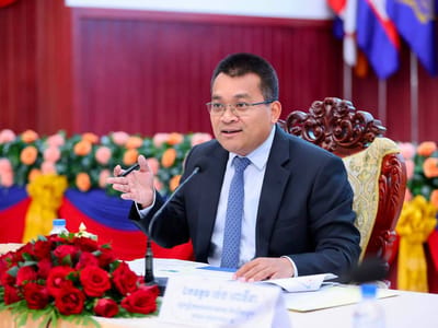 柬公共工程与运输部部长主持跨部门会议