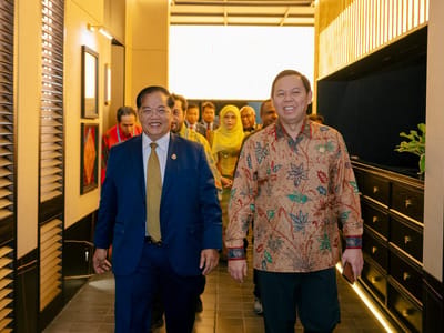 奥斯曼哈桑宴请巴基斯坦与印尼参议院议长