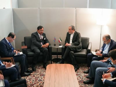 柬伊外长在联大期间举行双边会谈