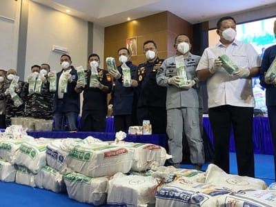 印尼破获特大走私毒品案：自泰国起运 伪装成印有高棉文的大米