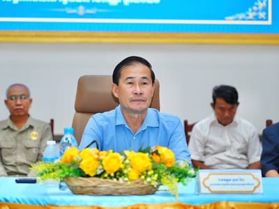 柬埔寨菩萨省举行第36期政治教育培训班闭幕式