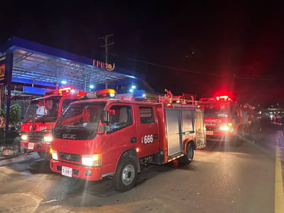 金边一汽油零售店突发火灾