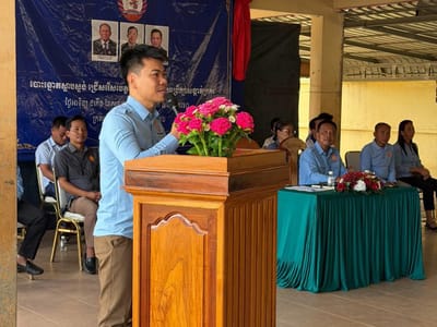 柬埔寨人民党在桔井市举行选区候选人民意测验