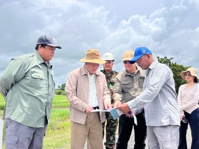 柬埔寨农村发展部赴暹粒省格兰县检查道路建设成果