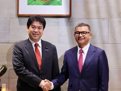 柬埔寨教育部长会见日本文部科学大臣