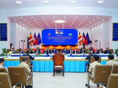 柬埔寨参议院第九委员会考察菩萨省，旨在推动地方发展与公共服务效能