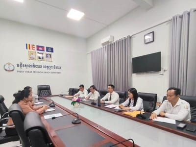 柏威夏省卫生局长指导推进青少年生殖健康及预防童婚项目