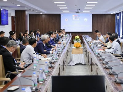 柬海关总署携总商会就“地方查仓扣货”召开紧急会议