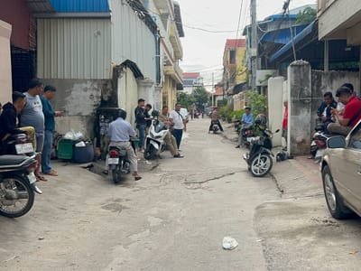 快讯！今早金边一对情侣发生互捅事件