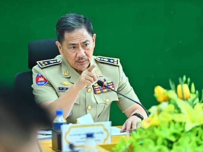 年轻女子驾豪车撞死人后逃逸，金边警长下令追捕！