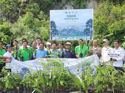 贡布省环境局在磅德拉山旅游区种植千棵树苗 激发民众环保意识