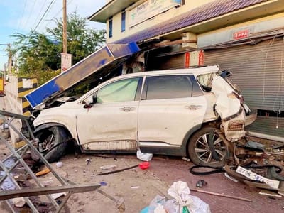 茶胶省一汽车失控闯入民宅，致1名女子死亡！