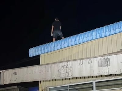 金边一男子深夜跑上屋顶大喊大叫，妻子称其“被附身”
