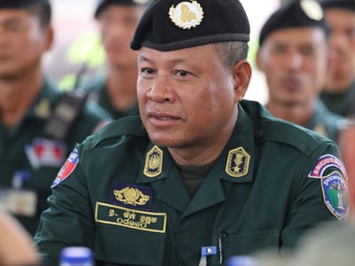 国家警察总署副总监代表接受物资捐赠 慰问前线官兵