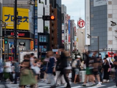 “取消吃饭”的日本年轻人，正替日本扛下GDP排名下滑的代价