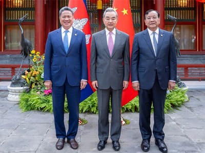 中国外长：中方赞赏柬方支持构建人类命运共同体理念！