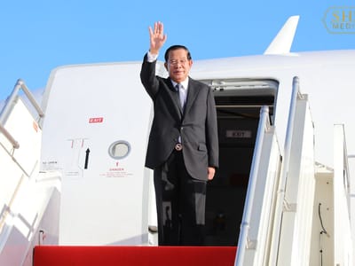 中国驻柬大使汪文斌祝贺柬农产品经老过境输华