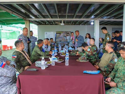 东盟观察团赴柬泰边境难民营实地考察