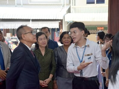 柬教育部高级官员：教育成功必须有作为“第一任老师”的父母