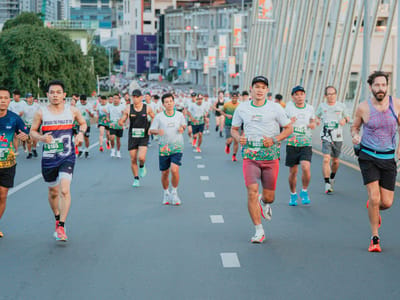 金边举办跑步活动，近四千人参与