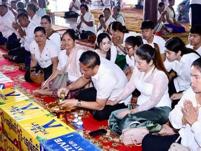 特本克蒙省宪兵司令在亡人节期间向寺庙捐赠物资与善款 - 图片3