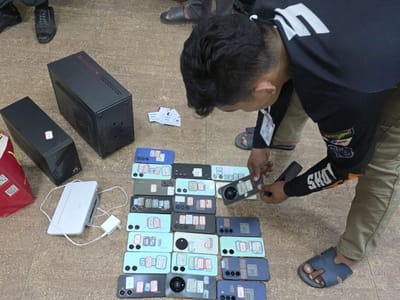 金边市执法部门突袭查封4处网络诈骗窝点