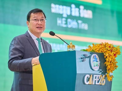 柬埔寨农林渔业部部长邓迪那出席2026年柬埔寨农业论坛与博览会