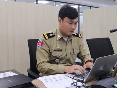 金边市警方持续为外地人口办理身份证 - 图片2