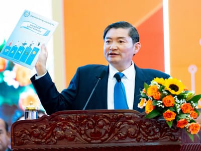 柬埔寨全国就业与生产力博览会吸引约12万人次参与