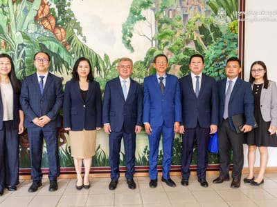柬投资委员会秘书长会见中国驻柬新老经商参赞